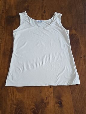 Jean-Pierre Klifa Light Cream Scoop Neck Tank Size Medium